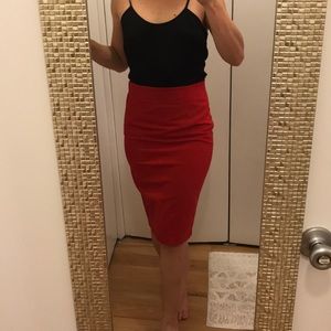 Red high waisted Zara skirt of your dreams